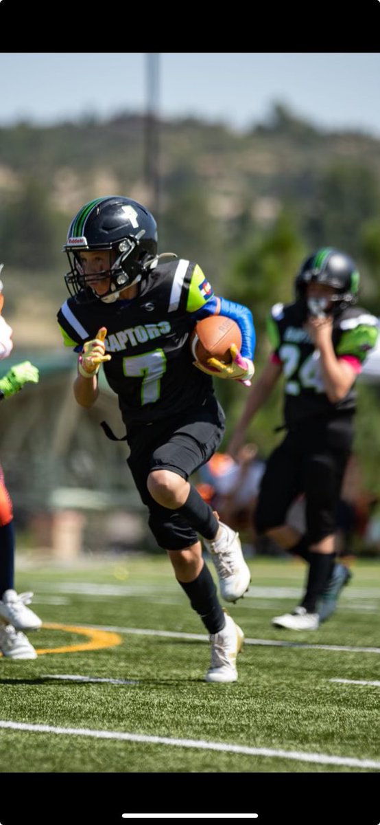 stacym411's tweet photo. It’s my favorite time of the year! Love watching my boy play this game! #7 helping his team to the W! Two TDs for the win 🏈 https://t.co/rnCaS3kbpi