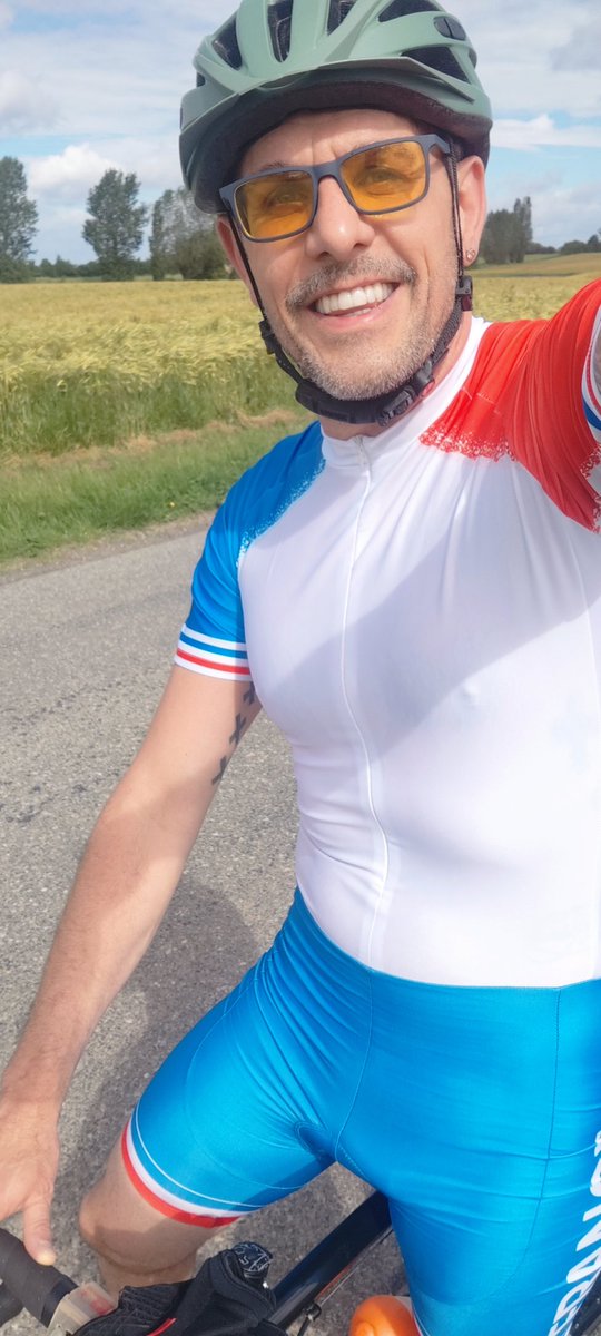 𝕓𝕒𝕣𝕖𝕓𝕒𝕔𝕜𝕔𝕠𝕦𝕡𝕝𝕖𝟟𝟡𝟠𝟟 tweet media