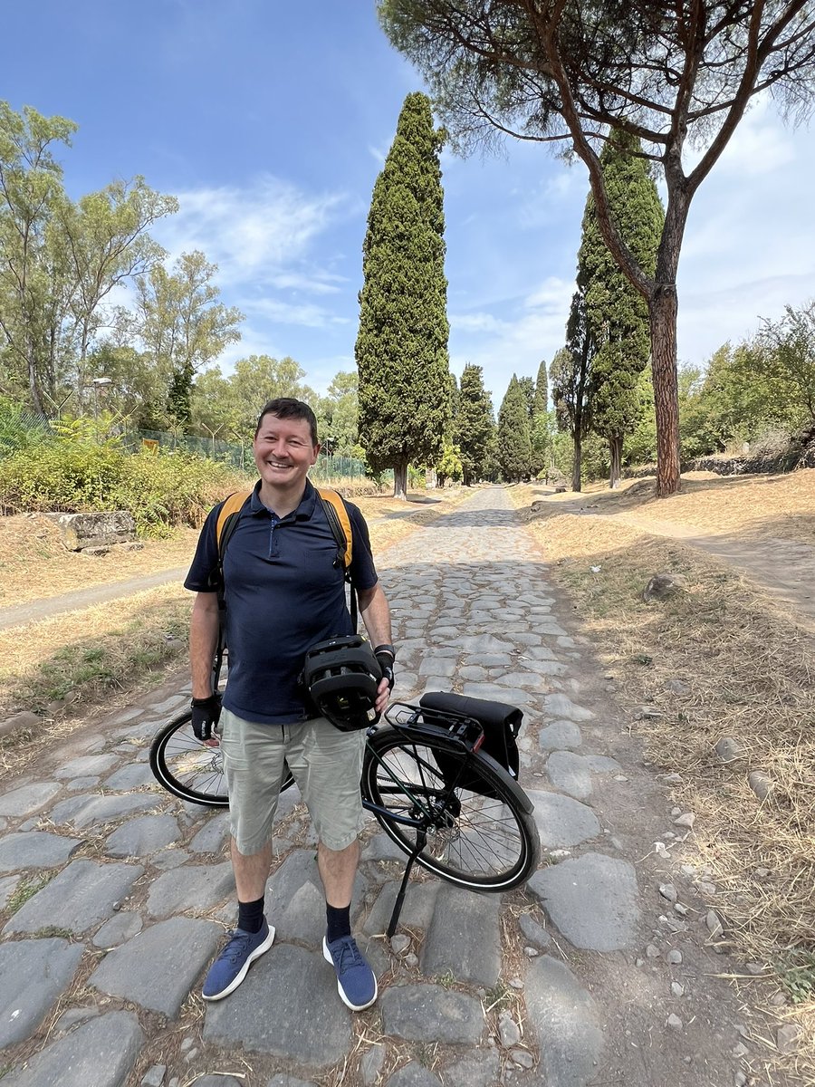 Martin Selmayr (@martinselmayr) on Twitter photo A new chapter in my professional life begins: As from today, I will serve as Ambassador of the 🇪🇺European Union in Rome <a href="/eudeleg_rome/">EU DELEGATION_ROME</a>, representing the EU at the🇻🇦Holy See, the Order of Malta, the 🇺🇳United Nations organisations in Rome (Food and Agricultural Organization, World A new chapter in my professional life begins: As from today, I will serve as Ambassador of the 🇪🇺European Union in Rome <a href="/eudeleg_rome/">EU DELEGATION_ROME</a>, representing the EU at the🇻🇦Holy See, the Order of Malta, the 🇺🇳United Nations organisations in Rome (Food and Agricultural Organization, World