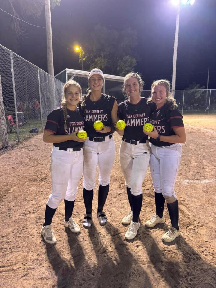 4 different slammers hit home runs today in Wisner!! Shout out to freshman Olive for coming in clutch defensively as well as hitting her first homerun of her high school career 💪 #OsceolaBulldogs #HPCstorm #CrossCounty1