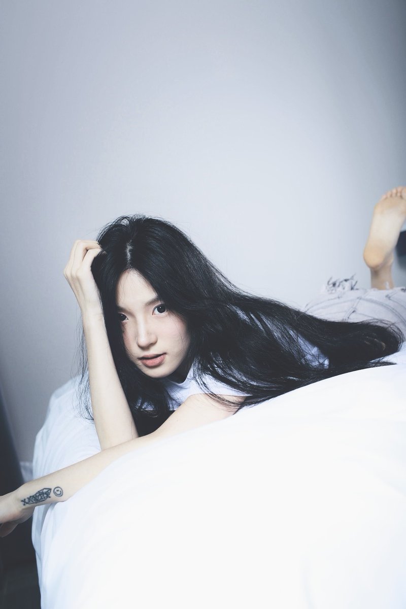 早上刚拍的 00 后的舞蹈老师 https://t.co/H3CO3EQNND