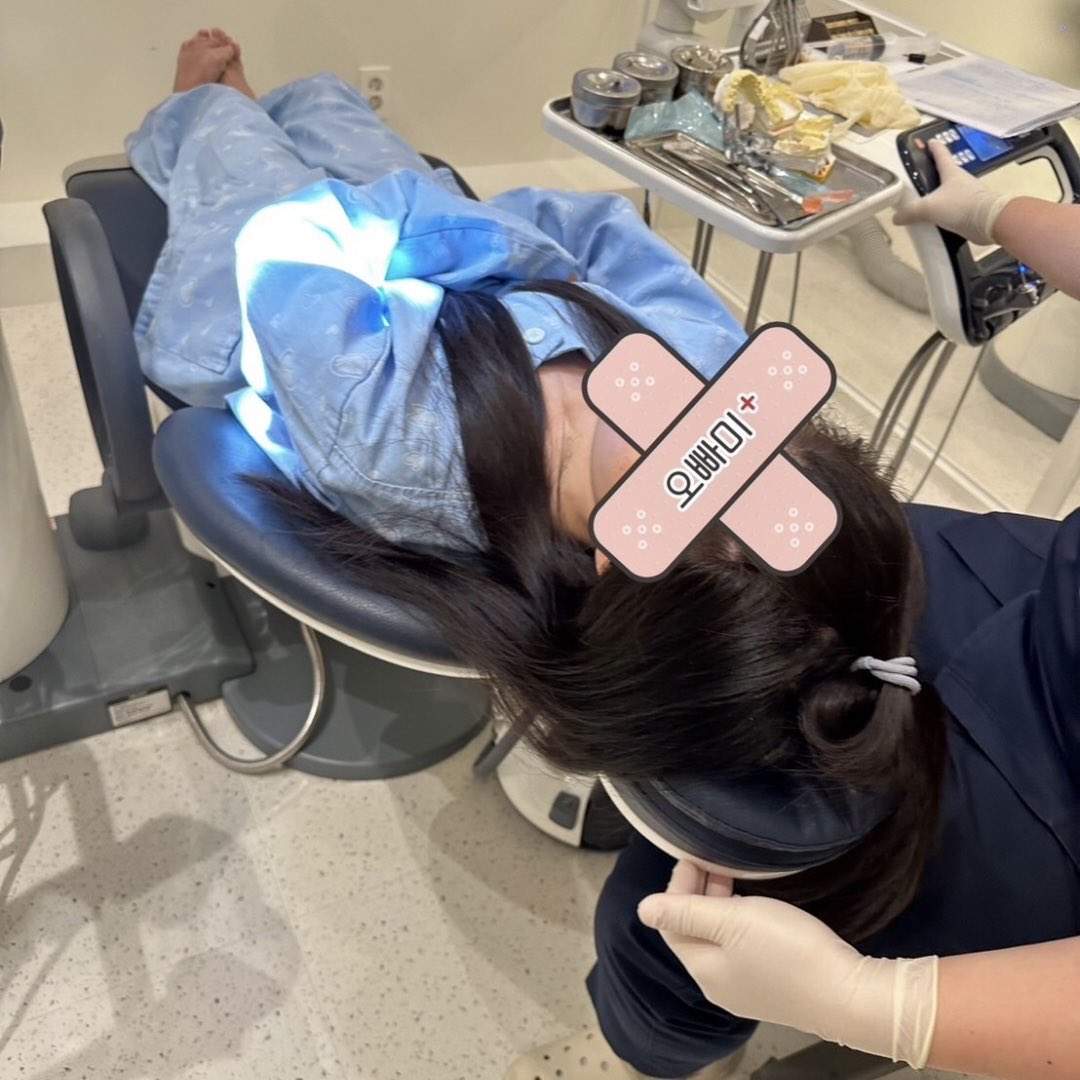 oppamethailand's tweet image. #รีวิวลูกค้าเข้าใช้บริการจริง คนไข้เข้าผ่าตัดขากรรไกร+วีไลน์ ที่รพ.อียู โดยคุณหมอชินค่ะ เคสทำขากรรไกร นอนรพ. 2 คืน มีพยาบาลดูแล 24 ชม.  แนะนำให้อยู่เกาหลีอย่างน้อย 1 เดือนค่ะ😍  #oppame  #ที่ปรึกษาศัลยกรรมเกาหลี #อันดับ1 #ศัลยกรรมเกาหลี  #รีวิวศัลยกรรมเกาหลี