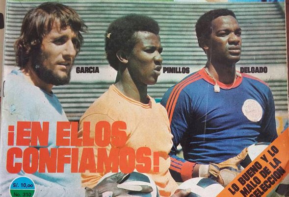 En el medio, Walter Pinillos, arquero histórico del Aucas, uno de los tres arqueros de la Selección ecuatoriana.