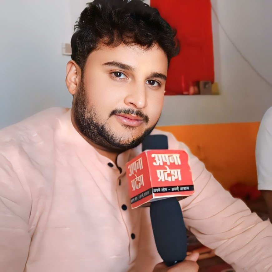 Deveshmishra_01's tweet photo. क्यूं अपनी तरह जीने का अंदाज़ छोड़ दें, क्या है हमारे पास इस अंदाज के सिवाय ।।😊

#Newsfile #lucknow https://t.co/Zvj9EUlPDg