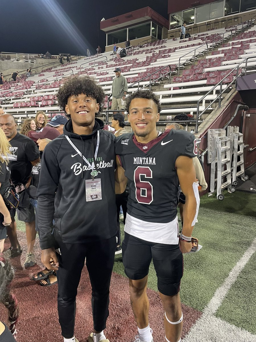 Had a great time at <a href="/MontanaGrizFB/">Montana Griz Football</a> home open. 1-0!! @GrizCoachGreen <a href="/CoachBErickson/">Bryce Erickson</a> <a href="/KeatonJ_3/">Keaton Johnson</a> <a href="/_CoachJCurry/">|🄲🄾🄰🄲🄷 🄹 🄲🅄🅁🅁🅈|</a> <a href="/BelgradeFB/">𝙱𝚎𝚕𝚐𝚛𝚊𝚍𝚎 𝙷𝚂 𝙵𝚘𝚘𝚝𝚋𝚊𝚕𝚕</a>