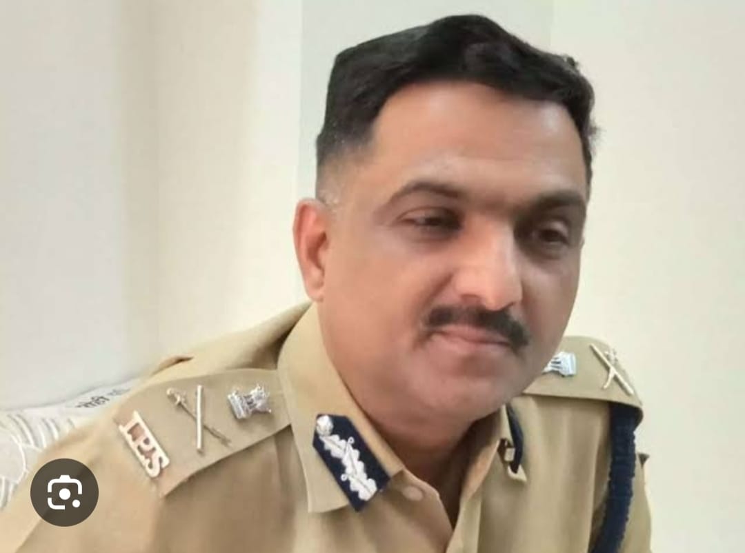 बाॅस ने लाखों युवाओं का दिल जीता है 😍
बाॅस ने लाखों युवाओं के सपनों की रक्षा की है, बाॅस के लिए लाइक और रिट्वीट कीजिये.... जब भी मिला तो बाॅस ने यही बोला कि आपकी मेहनत बेकार नहीं जाने दी जायेगी <a href="/Sog_Rajasthan/">SOG Rajasthan</a> 
#SI_भर्ती_2021_रद्द_करो