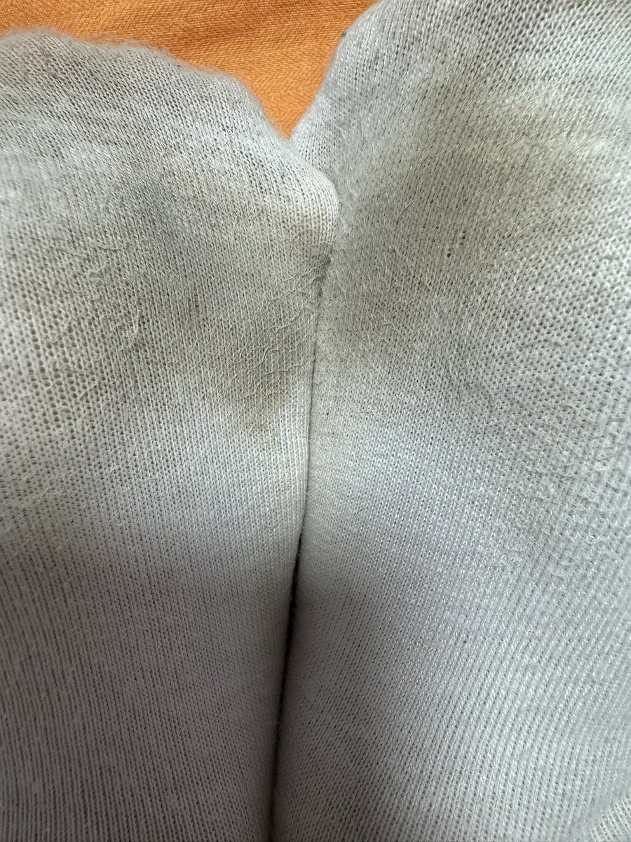 福利姬云朵小羊的原味屋分享的黄推图片2 - 网红私拍内容