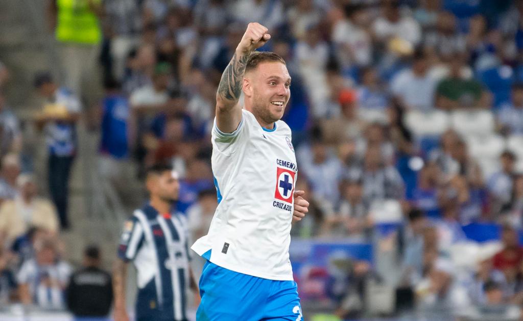 DatoAzul's tweet photo. #DatoAzul

El Apertura 2024 es ¡EL MEJOR ARRANQUE DE CRUZ AZUL TRAS 6 PARTIDOS, EN SU HISTORIA!

Mejores Arranques tras 6 juegos:
Ape 24: 16 pts. +13
Cla 05: 16 pts. +11
Cla 14: 16 pts. +11
Ape 18: 16 pts. +9
68/69: 11 pts.* +7
86/87: 11 pts.* +6

(Todos: 5 victorias y 1 empate) https://t.co/vqQqmiCh23