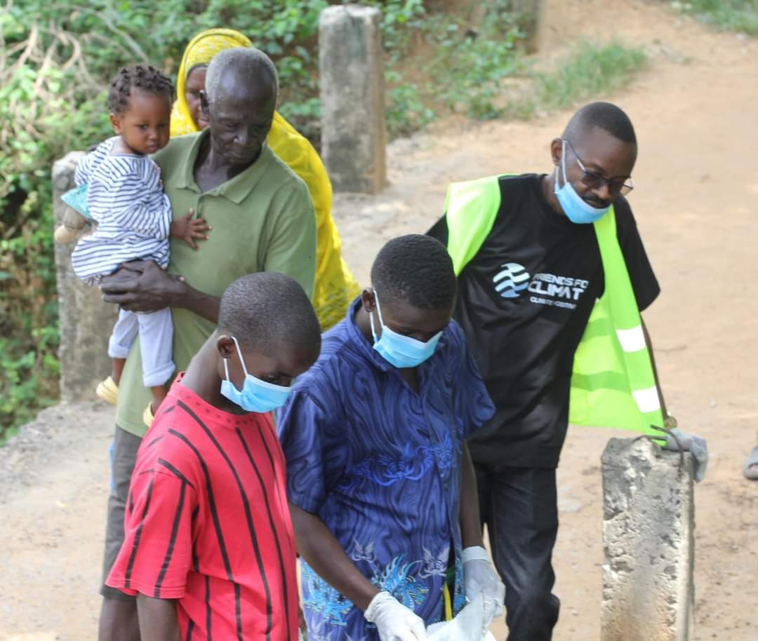 ForClimate_CBO's tweet image. Together, we made a visible impact and inspired others to act locally. Thank you to all participants! Let’s keep protecting our environment for future generations. 🌱💪 
#FFCCBO 
#ClimatePositivity