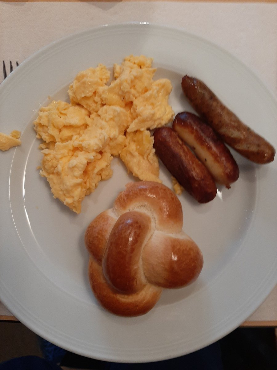 Basel. Hotel. Männerfrühstück.
<a href="/gerhardpfister/">Gerhard Pfister 🤍❤️ 💛💙</a> <a href="/nicolebarandun/">Nicole Barandun</a> <a href="/BirgitOstertag/">Birgit Ostertag</a> <a href="/patrickjauch/">Patrick Jauch</a> <a href="/NeuhausC/">@Neuhausc</a> <a href="/Blitzsche/">Daniel Fritzsche</a> <a href="/harrybruppacher/">Harry Bruppacher</a> <a href="/michaelzeugin/">Michael Zeugin</a> <a href="/FlurinCapaul/">Flurin Capaul</a> <a href="/CavegnReto/">Reto Cavegn</a> <a href="/LeuteneggerF/">Leutenegger Filippo</a> <a href="/themattmueller_/">Matthias P. A Müller</a> <a href="/hjboesch/">Hans-Jakob Boesch</a> <a href="/r_tschanz/">Raphael Tschanz</a> <a href="/DieMitte_ZH/">Die Mitte Kt. Zürich</a> <a href="/fdp_zh/">FDP Kanton Zürich</a>