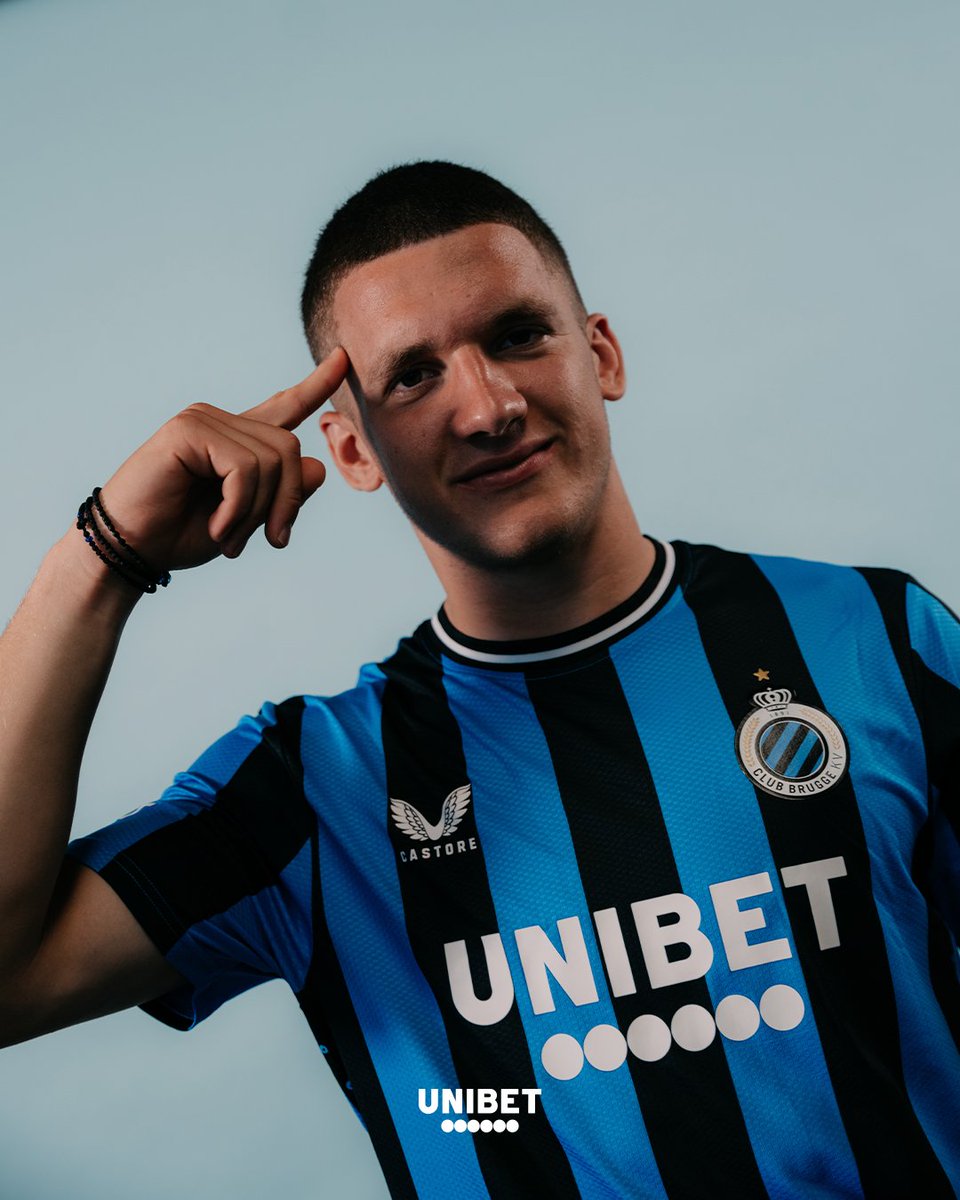 ClubBrugge's tweet photo. GOAAAAAAALL! 🙌

Christooooos... TZOLIS! 😍 #CLUCER https://t.co/x8CoWnneum