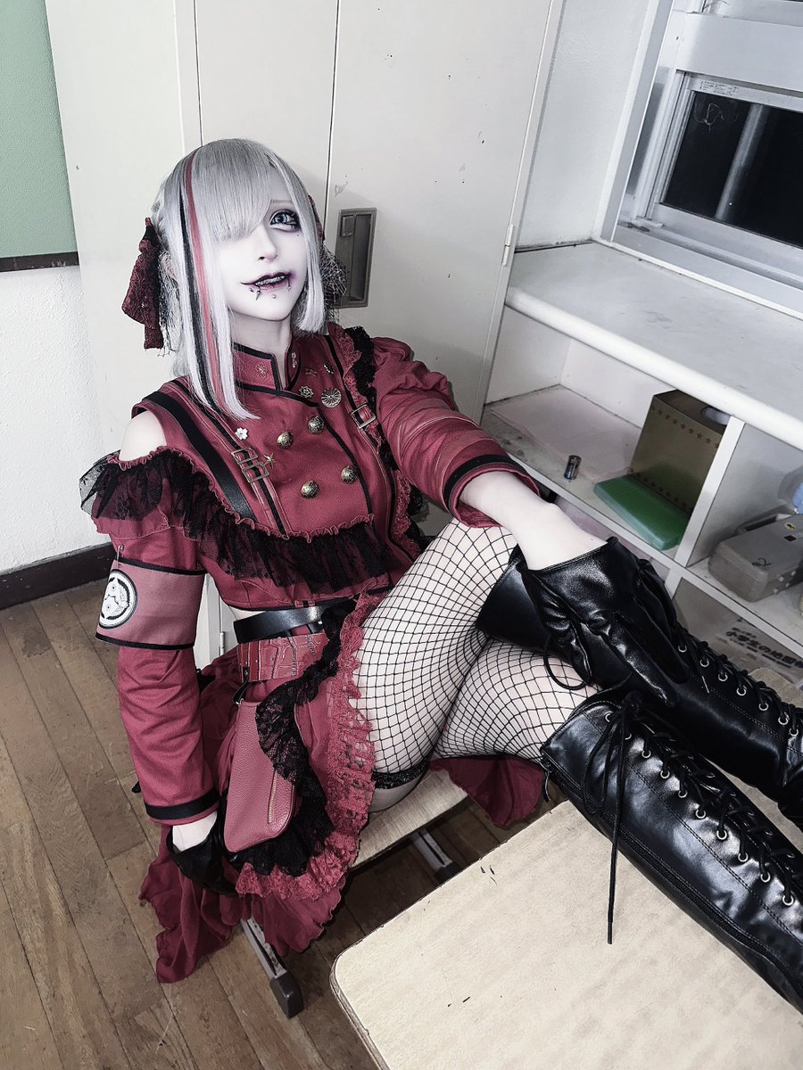 白肌命の人外メイクレシピ