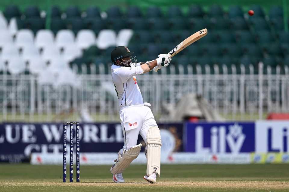 sombirsharma019's tweet photo. 🚨#BreakingNews 🚨

The time of century 
Liton das scored a remarkable hundred against Pakistan 

Fourth Test 💯 for Litton Das 🏏

#PAKvBAN | #TestOnHai
#Russia 
#Litton_Das #Salaar #KangnaForPriminister #Israel https://t.co/WULe04NwVi