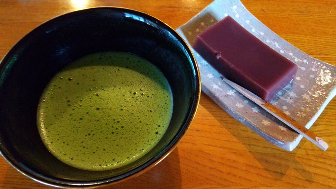 返信にまだ時間をいただきそうなので先に少しだけ昨日の事を

大洗の甘味処「燦々」さんが、8月31日で休業させてされるという事なので行って参りました

とても雰囲気がよく
お茶も美味しい素敵なお店でしたので、また再開されるのを心待ちにしております 