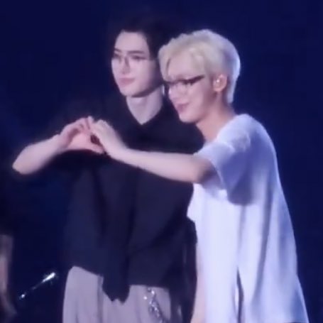 key ✮⋆˙ tweet media