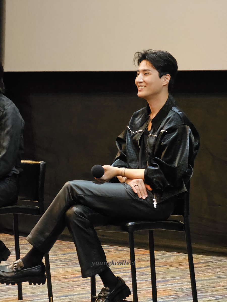 mrsjungchanwoo's tweet photo. Very distinguished gentleman https://t.co/n3aVQf8v3A