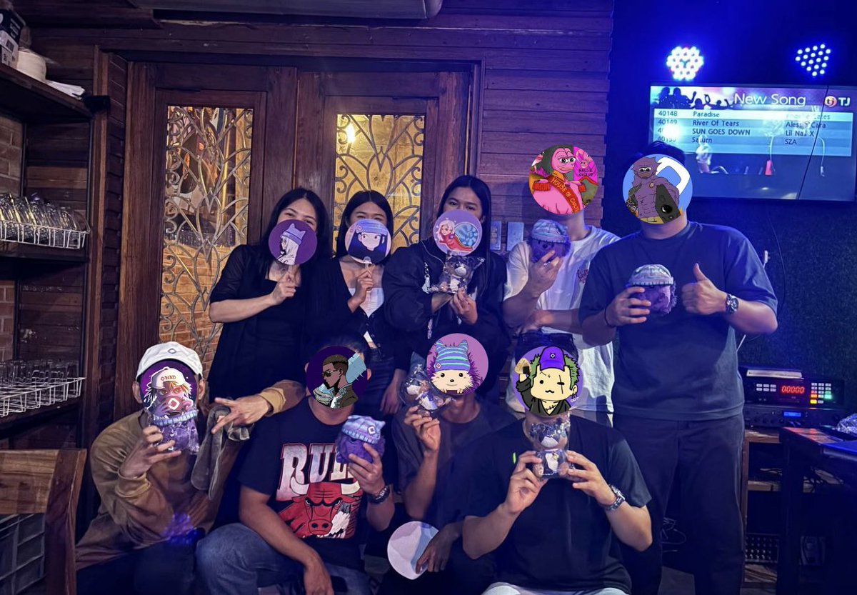 Ceeedweak's tweet image. Finally we connect irl 💜
Thankful to be part of this community @Filipinads 

Also thank you so much @idioticsavant_1 and @monad_xyz for making this happen.

More meetups soon and hoping with the team.