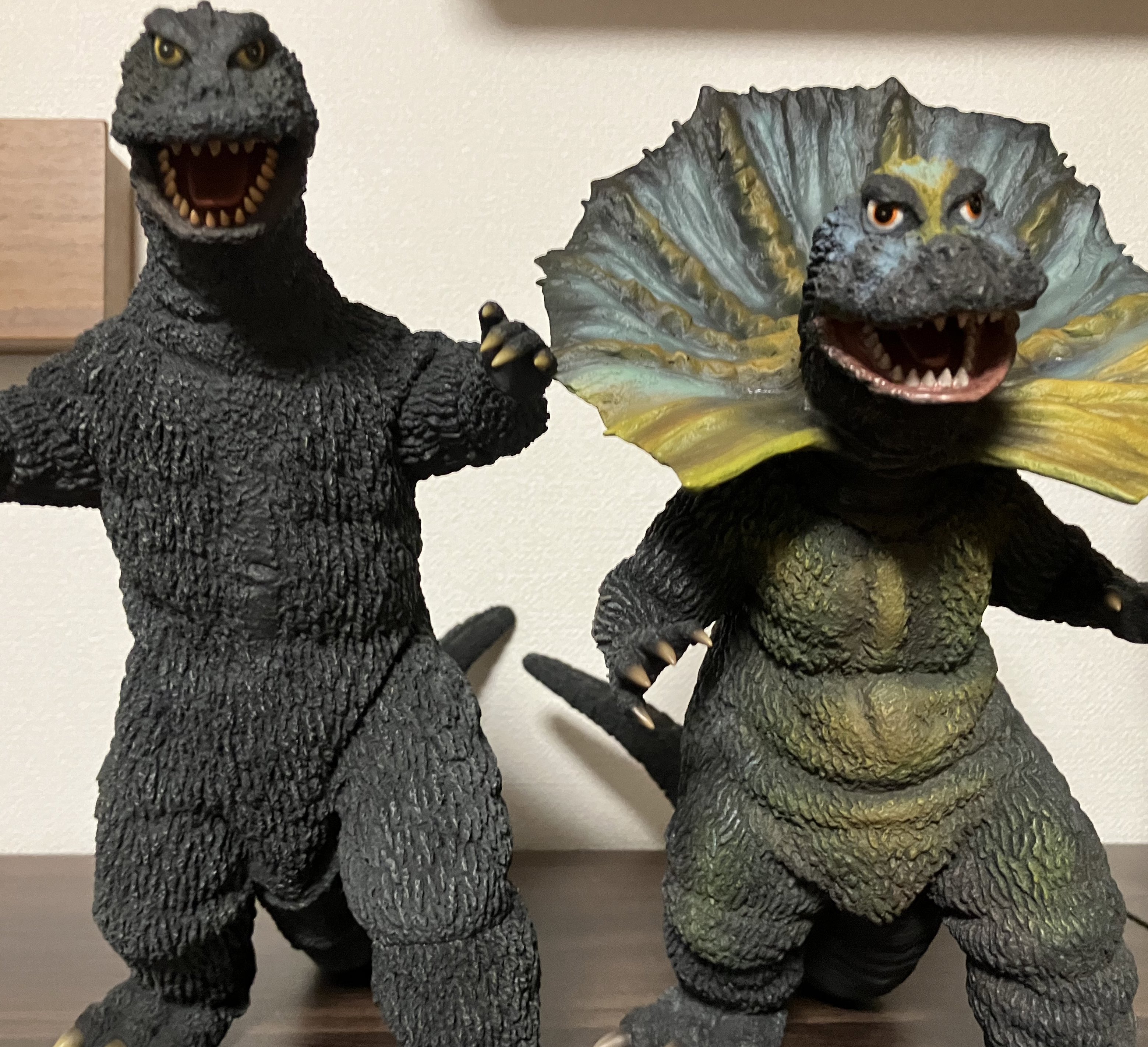 ウルトラ大怪獣シリーズ5000 ギラドラス 激闘カラーVer ・XP Amazon | ウルトラ大怪獣シリーズ5000 ギラドラス 激闘カラーVer