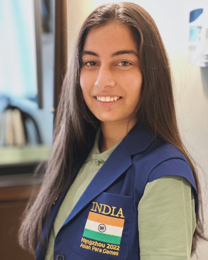 sheetal_archery's tweet image. In the beginning, most people mocked and said, "Now this girl will represent India…"

Today, I proudly say my name is Sheetal Devi, an archer, and I am Team 🇮🇳

From being laughed at to wearing the 🇮🇳 jersey... ignore the negativity, focus on ur goal. If I can, so can you 🫶🏻🇮🇳