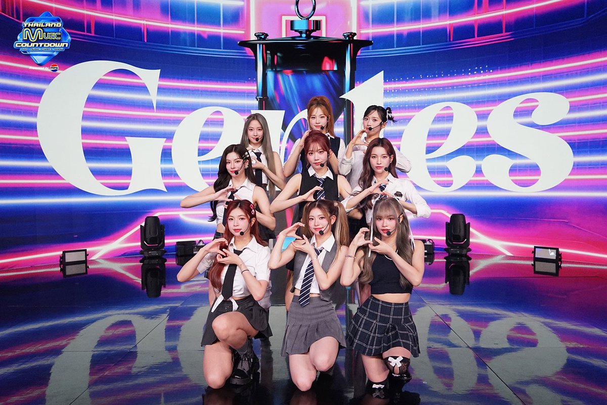 💫 Comeback Stage Show
🎤 Hourglass - Gen1es 

ขอบคุณรายการ Thailand Music Countdown
ที่เชิญ #Gen1es ไปออกรายการ พร้อมกับโปรโมทเพลง Hourglass ด้วยนะคะ ✨️🧚‍♀️🕊

HOURGLASS ON STAGE 
#นาฬิกาทรายบุกTMC
#ThailandMusicCountdown
#PAILIU 
<a href="/Pailiuuur18/">PAILIU🐼</a>