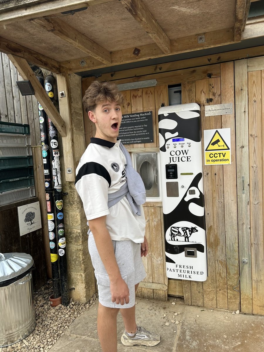 waiting for <a href="/DiddlySquatFarm/">Diddly Squat Farming,LLC</a> shop for Adams 21st, later the @thefarmerdogpub for a pint and something to eat hopefully.. fancy joining us <a href="/JeremyClarkson/">Jeremy Clarkson</a>  <a href="/KalebFarm/">kaleb diddly squat farm</a>