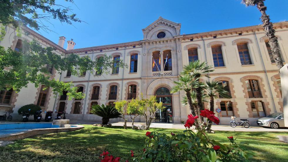 💉<a href="/HospitalLaFe/">HospitalLaFe</a> y <a href="/chpcastellon/">Hospital Provincial de Castelló</a> han administrado ya la vacuna que se está probando a nivel internacional contra el cáncer de pulmón de células no pequeñas, es decir, el tumor de pulmón más frecuente y principal causa de mortalidad por cáncer en el mundo

🔗comunica.gva.es/es/detalle?id=…