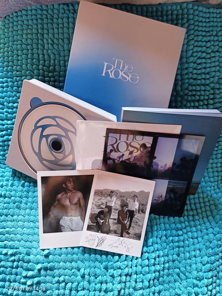 decluttering!!! 
wts lfb
The Rose Heal album
   *700php
   *inclusions - all included except ot4 pola
   *onhand/can ship right away

The Rose Heal Album Woosung Dojoon Jaehyeong Hajoon