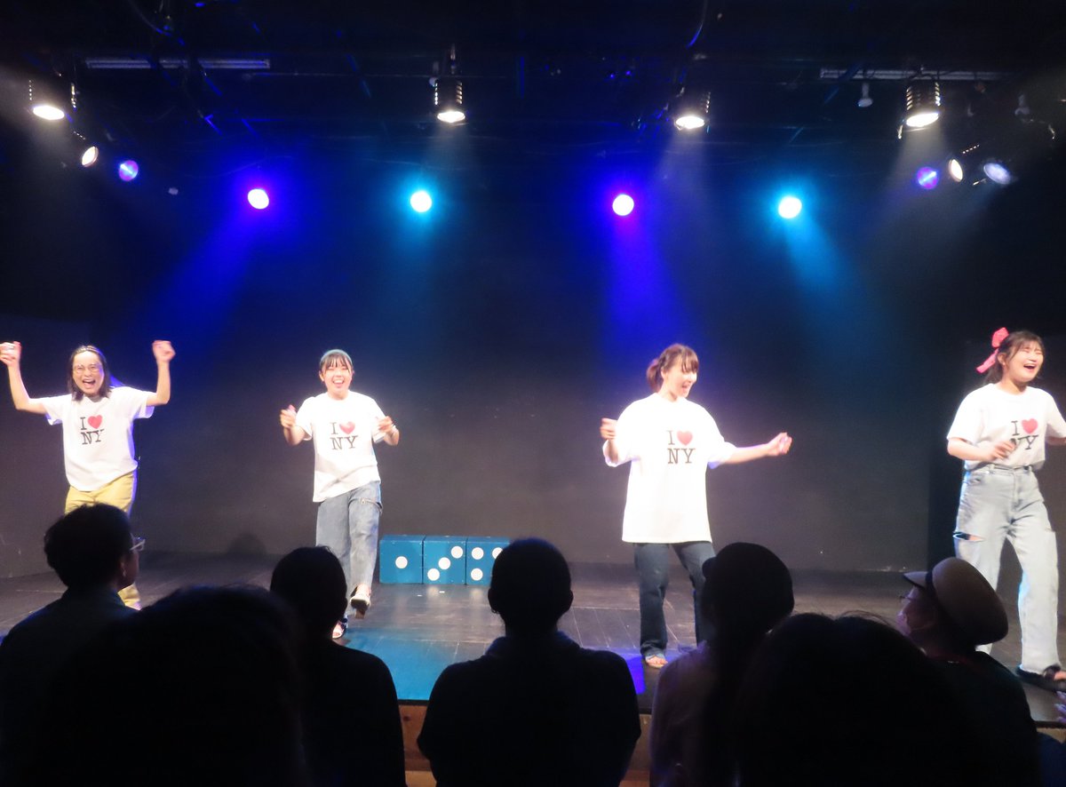 PYONSAN2's tweet photo. 2024.8.31
#BOWZ さんの公演を観に信州上田へ
2月にも観たけどこの物語はやはり夏に観たい舞台ですね
劇中で打ち上げられた花火(ゴムボール)
音ちゃんのだけGET出来なかった😭
#湘南グラフィティ
#波が運んだ贈り物
#BOWZTHEATRECLUB_0 https://t.co/KEd6U700c7