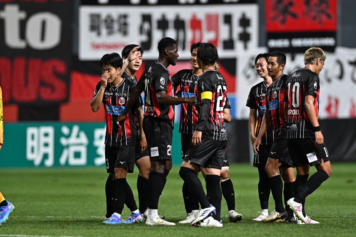 Two amazing goals to win this important game, the whole team worked extremely hard for this let’s keep the momentum going.

Thank you for your amazing support as always ♥️🖤 #consadole
