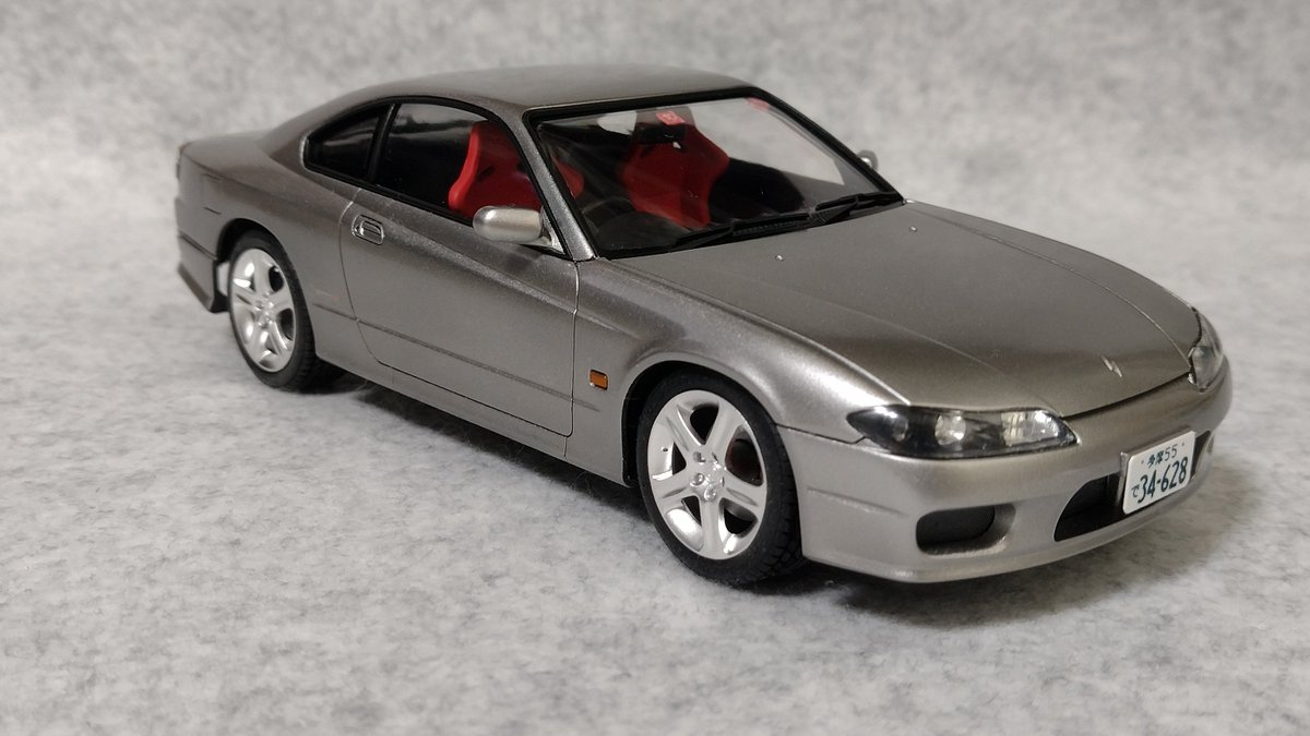 misaki_V12SS's tweet photo. 「サーキットで鍛えた僕のブレーキングが、峠だけの走り屋に負けてる!?」

アオシマ 1/24 頭文字D 東京から来た二人 S15シルビア完成🎉

Fourth Stage仕様に合わせてリアバンパースポイラーをノーマルキットから流用したくらいであとは素組。 https://t.co/W70nsbfWii