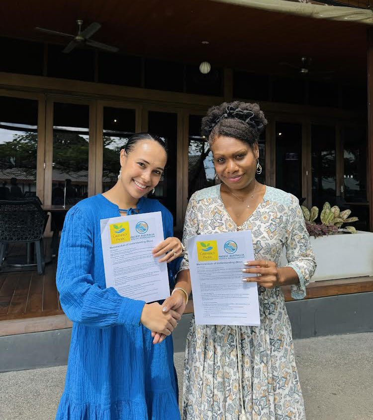 🇸🇧 Yesterday PAYA and Greenergy Pacific came together to sign a MoU.

📝  paya.org.au/storytelling/p…

The MoU was signed on behalf of PAYA by <a href="/Gladys_H_/">Gladys Bartlett (Habu)</a> and on behalf of Greenergy Pacific by its Founder and CEO, <a href="/SharonInone/">Sharon Inone</a>, at Coral Sea Resort in Honiara 🏝️ 

#PAYA