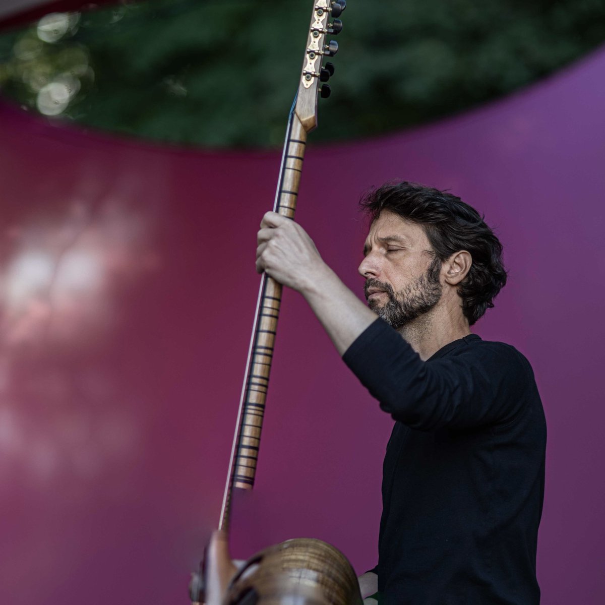 Bonheur d’avoir joué au Festival Rosa Bonheur le 25 août dernier 🤍✨ Avec Olivier Slabiak au violon et Nicolas Beck au tarhu. Photos par Thomas Bader
