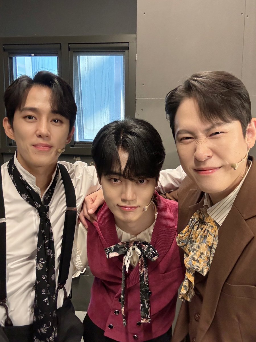 [#새벽의입구에서] 24.09.01.SUN.2PM

#이형훈 #손유동 #김지온

배우의 마지막 공연을 함께해 주신 관객분들 감사합니다🎨🎥🖋️

뮤지컬 <새벽의 입구에서>
2024.06.06-09.01
서경대학교 공연예술센터 스콘 2관