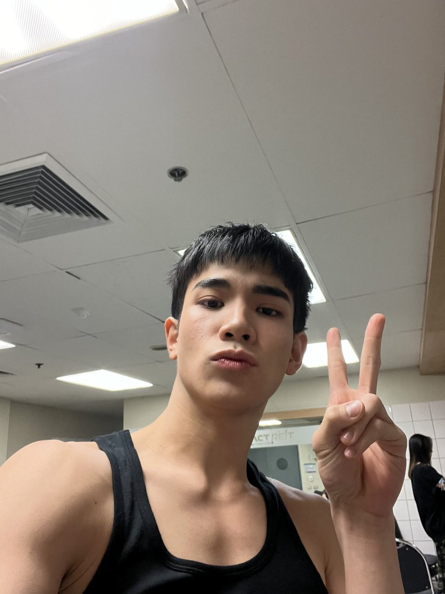 tawattannn's tweet image. D2 เริ่ม