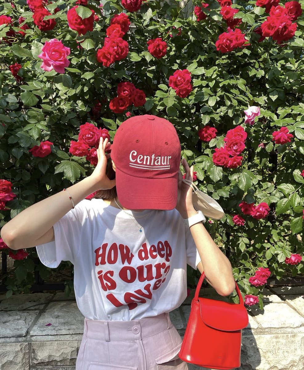 halloxkr_store's tweet photo. LUV IS TRUE IN LOVE TEE  SALE 🔥
ลดหั่นราคาถูกที่สุดตั้งแต่ขายมาละค้า ⁉️

〰️ ส่งเรือ 490฿ | ส่งแอร์ 560฿ 〰️
One size : อก 39.7” ยาว 57cm.

⭐️ CF จำนวน &amp; ขนส่ง (เรือ/แอร์) ได้เลยนะคะ ของถึงไทยชำระรอบเดียวค่า https://t.co/7orquKU2hP