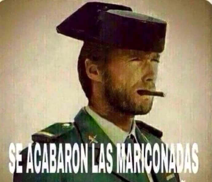 Ansgarivm's tweet image. Flick en cuanto vio a Kounde llegar al primer partido: