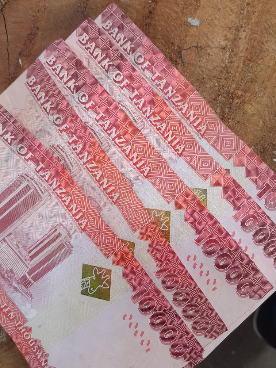 TzThroughMyLens's tweet photo. Hellooooow.

Zimepita siku nyingi kutokana na changamoto za hapa na pale. 

 LEO TUNAFANIKISHA.

Ni kwa ajili ya kumuongezea Bibi mtaji wake kwa kile alichokua anahitaji. ASANTENI SANA WADAU, MUNGU AZIDI KUWABARIKI. 

Imepatika 50,000/= Nitazidi wajulisha. https://t.co/mNHul0TBZX