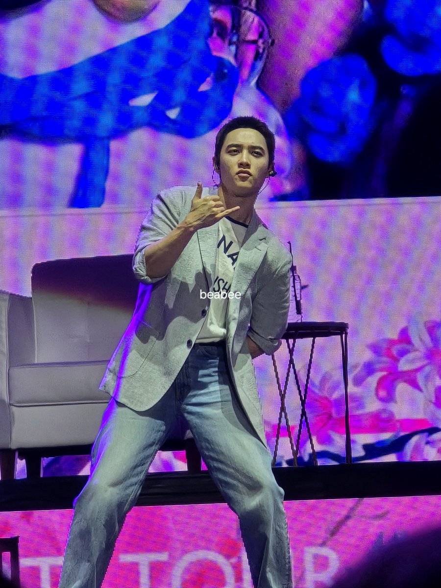 PCYTWOSEVEN's tweet image. KYUNGSOO EYYYYY 🤙🏻

#BLOOM_in_MANILA #BLOOMinManilaD2