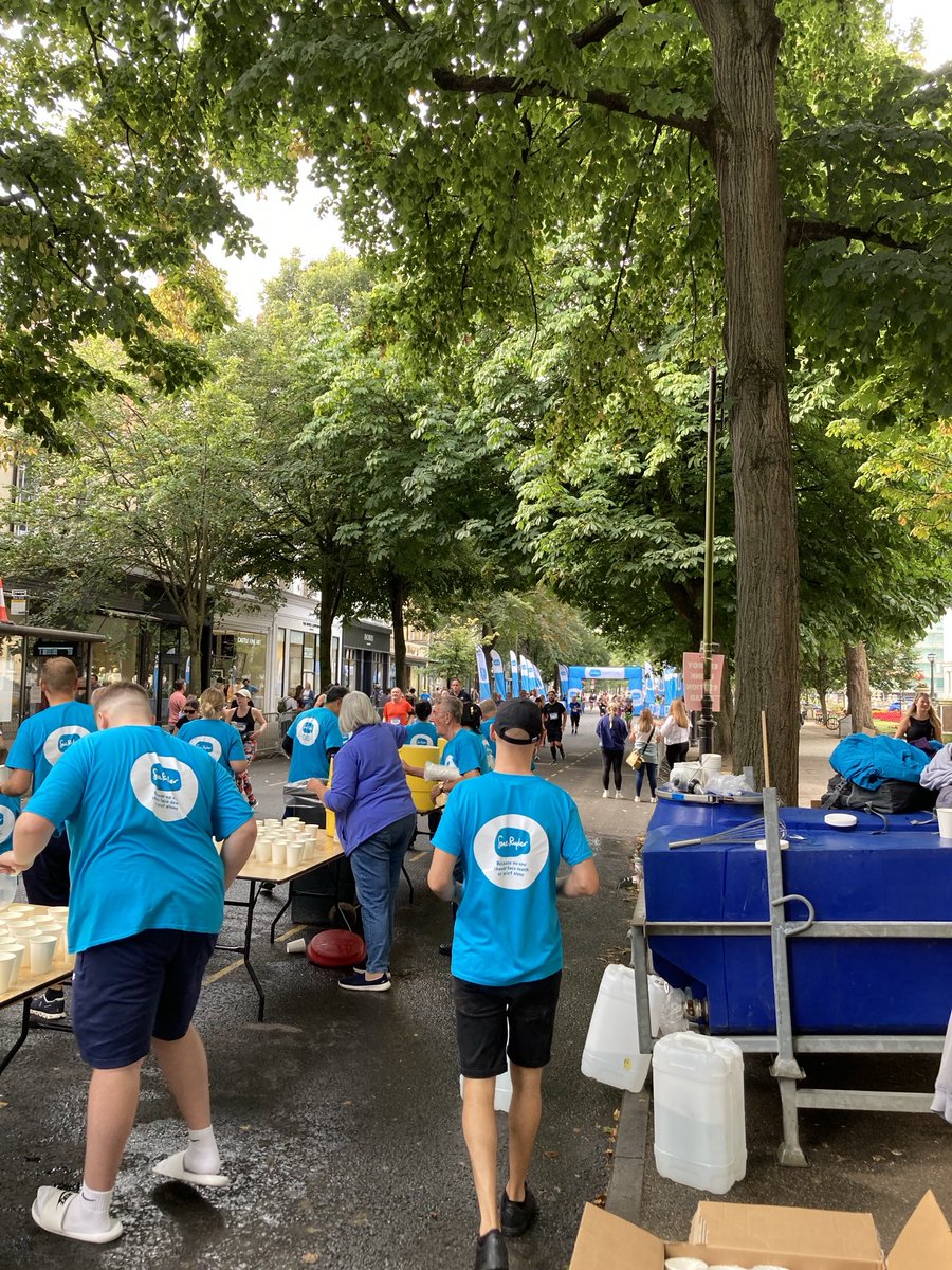 Lots of wonderful runners in #cheltenham this morning and lots of money being raised for ⁦<a href="/Sue_Ryder/">Sue Ryder</a>⁩. (It’s easier being a route marshal than a runner!)🏃‍♀️