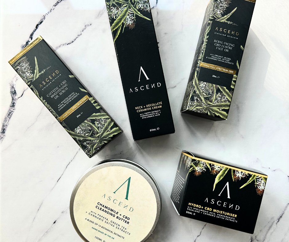 VoyagerLifeUK's tweet photo. π§΄ Weβre refreshing our ASCEND SKINCARE packaging, which means amazing discounts on our current stock packaging π https://t.co/Gbhu5PwbUd
#CBDSkincare #AscendSkincare #CBDSkin https://t.co/MMpl12pUqI