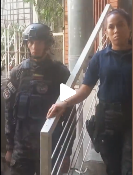 biosnap_artwork's tweet image. Las caras de los represores, siguiendo órdenes ilegales criminales, RETRATADOS conozcan sus derechos y graben todo siempre que sea seguro #DDHHVenezuela #conocelospueblo #SOSVenezuela