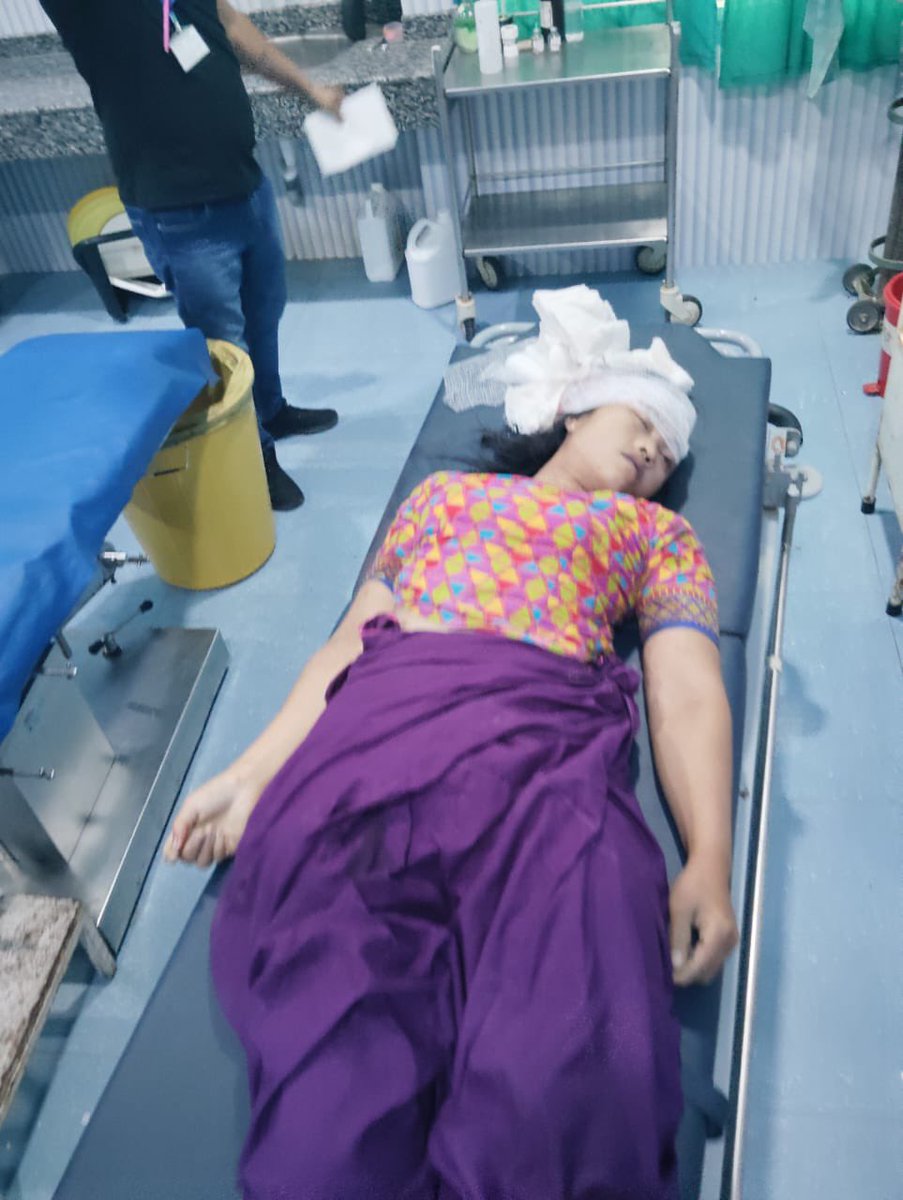 vincymeitei's tweet image. It is deeply disheartening to witness today’s attack on the Meitei villages at Koutruk by #KukiTerrorists , resulting in the tragic loss of a mother's life and leaving her daughter injured !! #KukiEngineeredManipurViolence #KukiPREplannedManipurViolence #Manipur