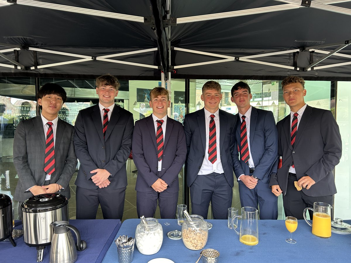 ReptonLife's tweet image. Many thanks to @ReptonTheCross OR Josh who spoke to us in Chapel this morning. Always lovely to welcome back members of our Repton community to lead the Service. Thanks too to the Cross for serving us coffee. Lovely to hear the @ReptonMusic choir singing so beautifully too.