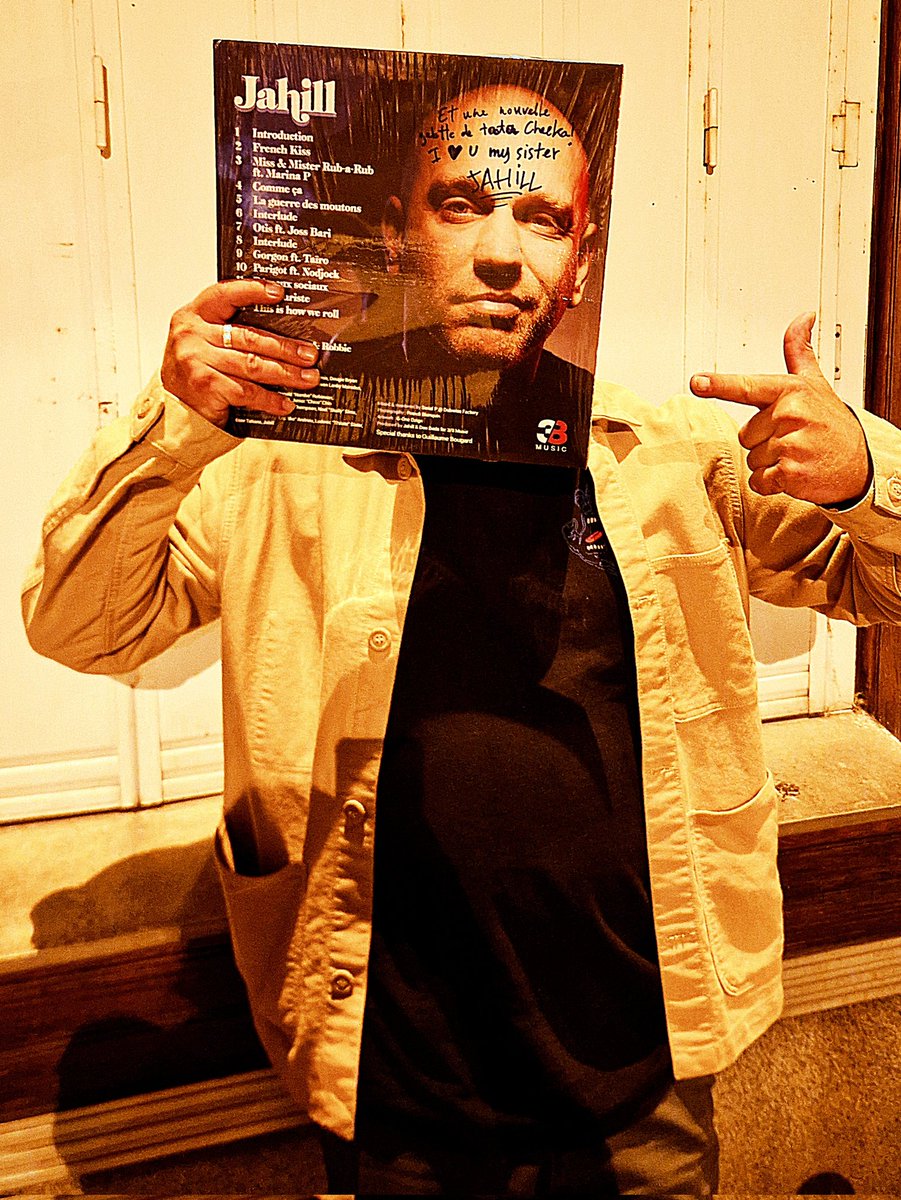 L'album du poto Jahill est bien arrivé dans la box de #PartyTimeRadio . Un must have orchestré par le duo anthologique Sly and Robbie 🔥🔥🔥 #FrenchKiss dans les bacs