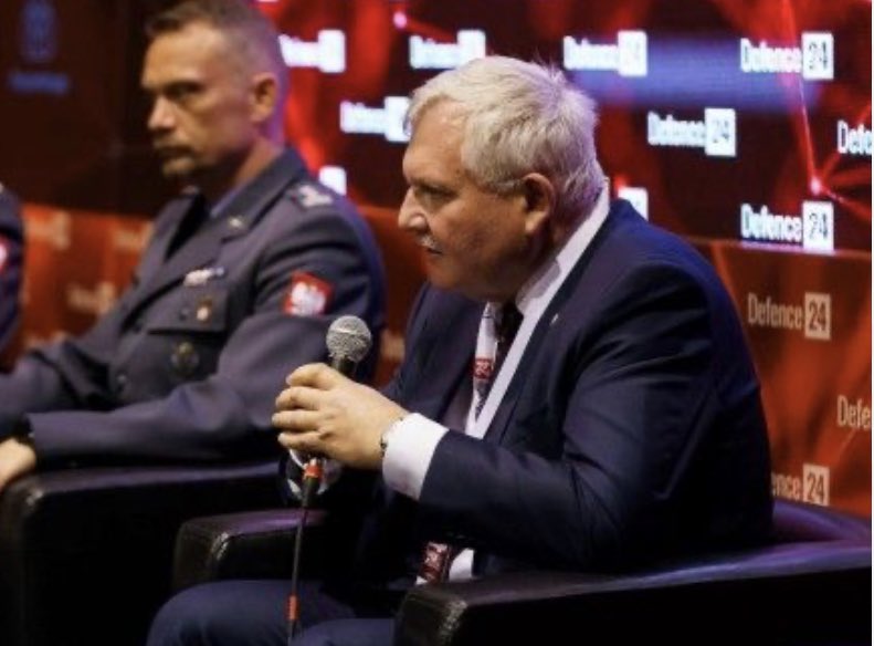 Jędrzej Graf (@jedrzej_graf) on Twitter photo Na ostatniej prostej przed MSPO zapraszam na <a href="/Defence24pl/">Defence24</a> wywiad z Markiem Borejko, prezesem <a href="/PITRADWAR_PGZ/">PIT-RADWAR S.A.</a> <a href="/PGZ_pl/">Polska Grupa Zbrojeniowa🇵🇱</a> jednym z najbardziej doświadczonych menedżerów państwowej zbrojeniówki, współtwórcą tworzonej w Siłach Zbrojnych wielowarstwowej obrony powietrznej 👇 na co zwraca Na ostatniej prostej przed MSPO zapraszam na <a href="/Defence24pl/">Defence24</a> wywiad z Markiem Borejko, prezesem <a href="/PITRADWAR_PGZ/">PIT-RADWAR S.A.</a> <a href="/PGZ_pl/">Polska Grupa Zbrojeniowa🇵🇱</a> jednym z najbardziej doświadczonych menedżerów państwowej zbrojeniówki, współtwórcą tworzonej w Siłach Zbrojnych wielowarstwowej obrony powietrznej 👇 na co zwraca