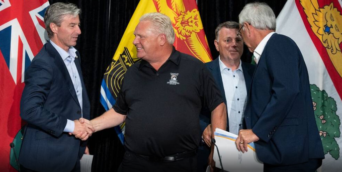 PEIPolNews's tweet photo. Nova Scotia. New Brunswick. Prince Edward Island. All 3 Atlantic Provinces in the same mess under 3 Conservative Premiers colluding together with Doug Ford to privatize Healthcare and burn their provinces to the ground. #cdnpoli #peipoli #pei https://t.co/AxZ9D7gAjG