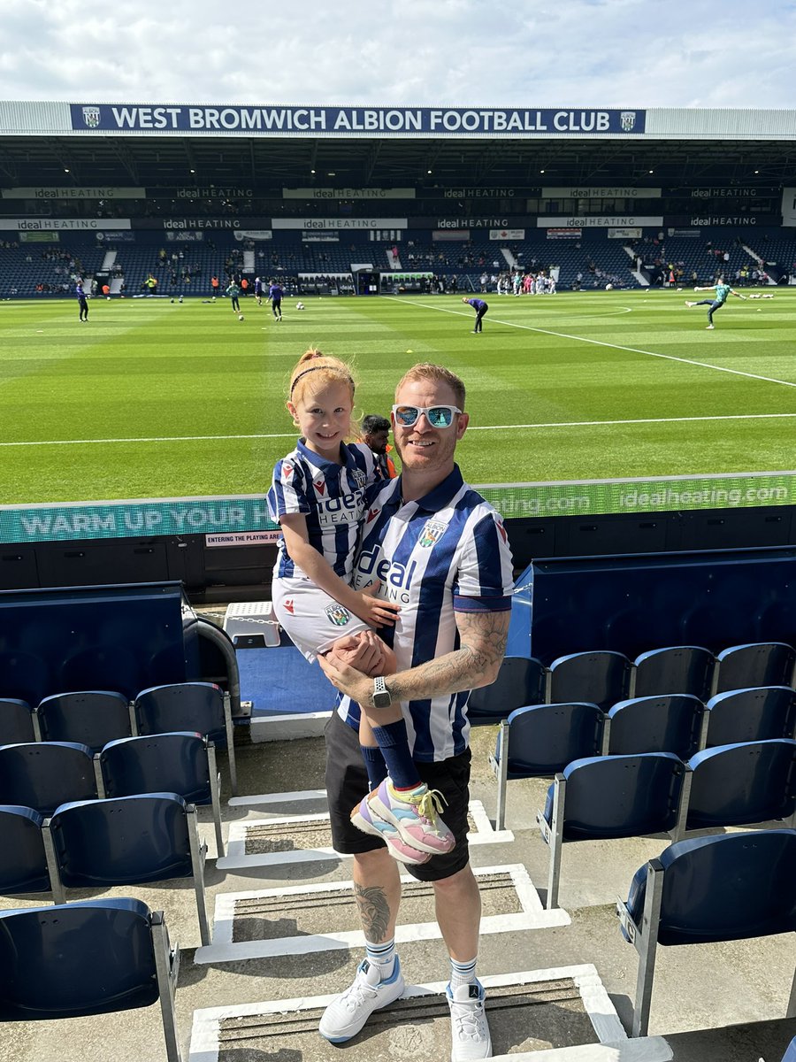 James Pinches tweet media