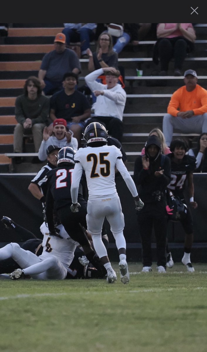 CJ “whoopty”Perry tweet media