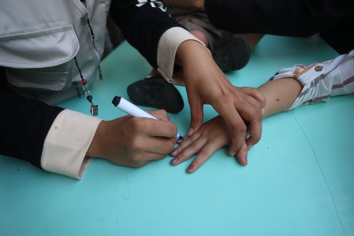 UNICEFmena's tweet photo. The first phase of the emergency #Polio vaccination campaign has officially started today in #Gaza.  To prevent the spread of polio @UNICEF, @WHO, @UNRWA and partners aim to vaccinate over 600,000 children with two rounds of the vaccine.  

Adherence to the area-specific humanitarian pauses is essential for the success of this campaign and to protect the children.