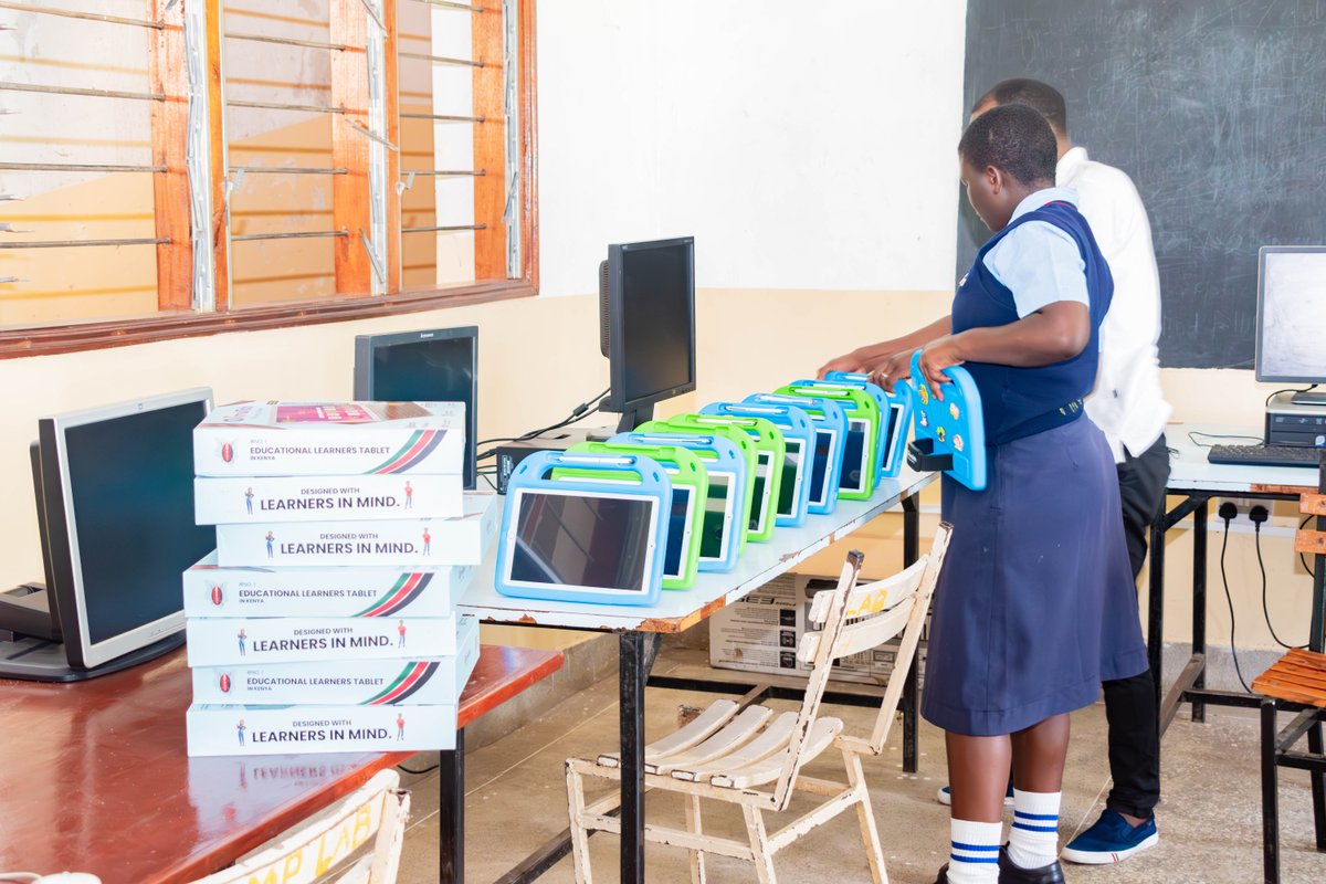 ElimuTab's tweet image. At our recent experience at Amazing Grace Girls Secondary School Awasi, we delivered and trained teachers in-depth and students on our ElimuTab advanced educational tablets. 🌟🎉📱
#ElimuTab #edtech #tabletsforkids #AmazingGraceGirlsSecondarySchoolAwasi #KenyaPower